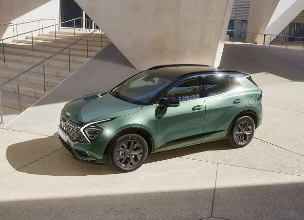 Vue arrière du Kia Sportage hybride rechargeable