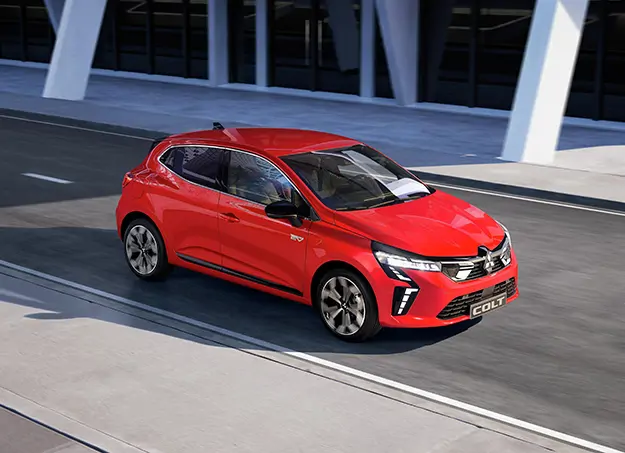 Vue arrière de la Mitsubishi Colt en version hybride
