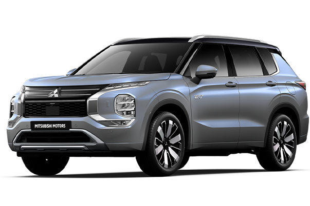 Coffre du Mitsubishi Outlander ouvert avec bagages