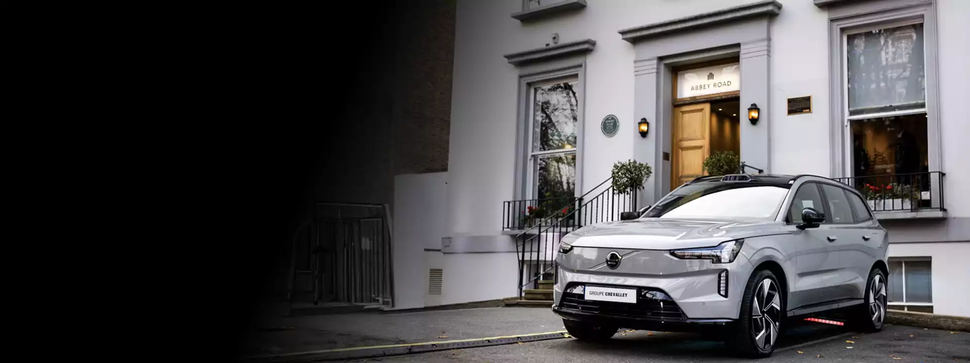 Quel est le point commun entre<br>les Beatles, Oasis et la Volvo EX90 ?