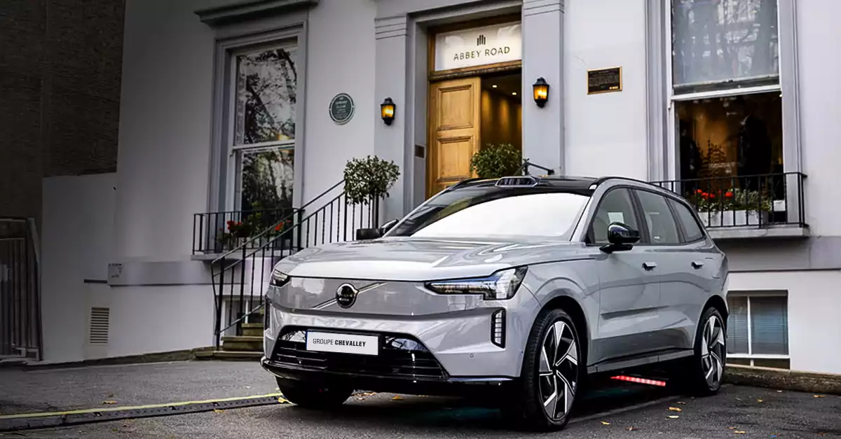 Quel est le point commun entre<br>les Beatles, Oasis et la Volvo EX90 ?