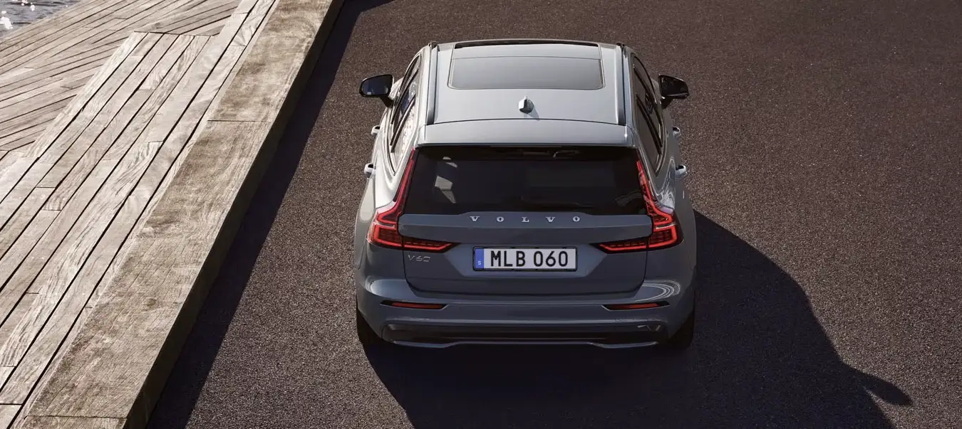 Volvo Chevalley - V60 Recharge vue arrière plongé