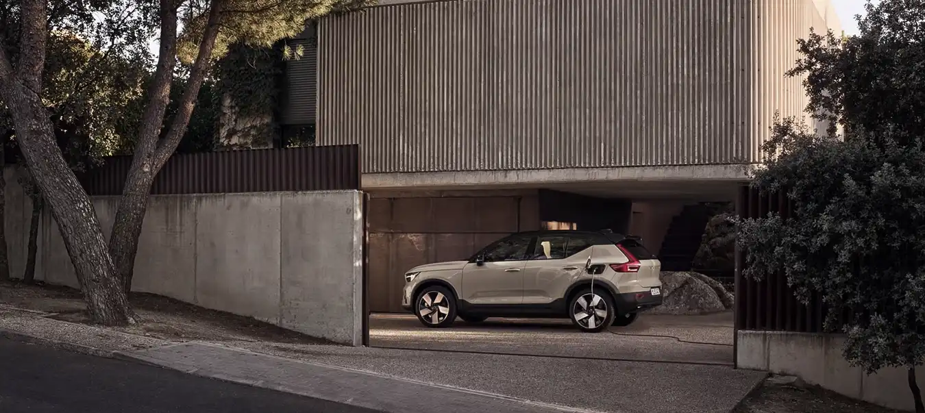 Volvo Chevalley - EX40 (XC40 Recharge) Vue avant