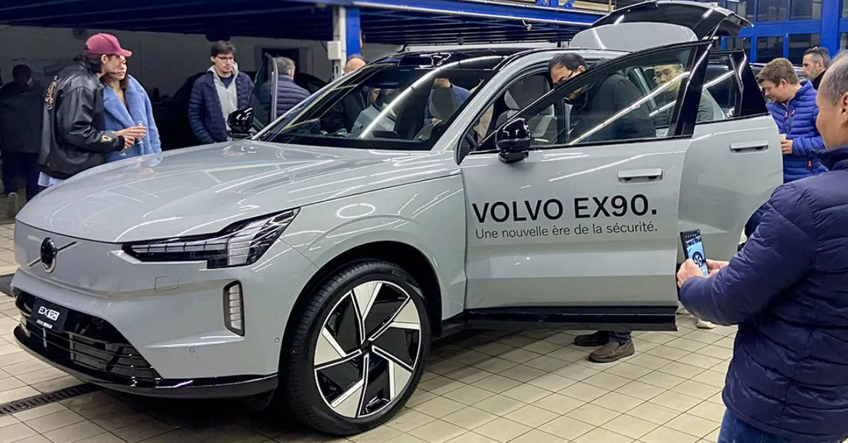 Volvo EX90