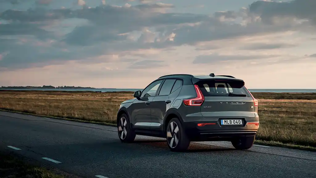Volvo Nyon Groupe Chevalley - EX40 (XC40 Electric) sur la route